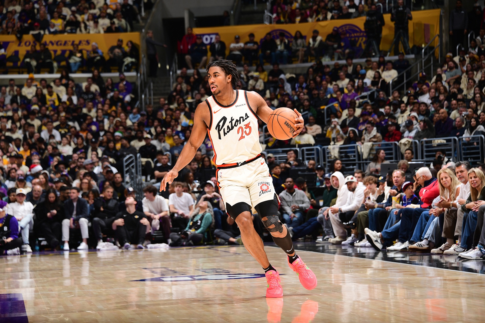 美記：活塞對艾維有信心 但消息人士表示他的情況很微妙