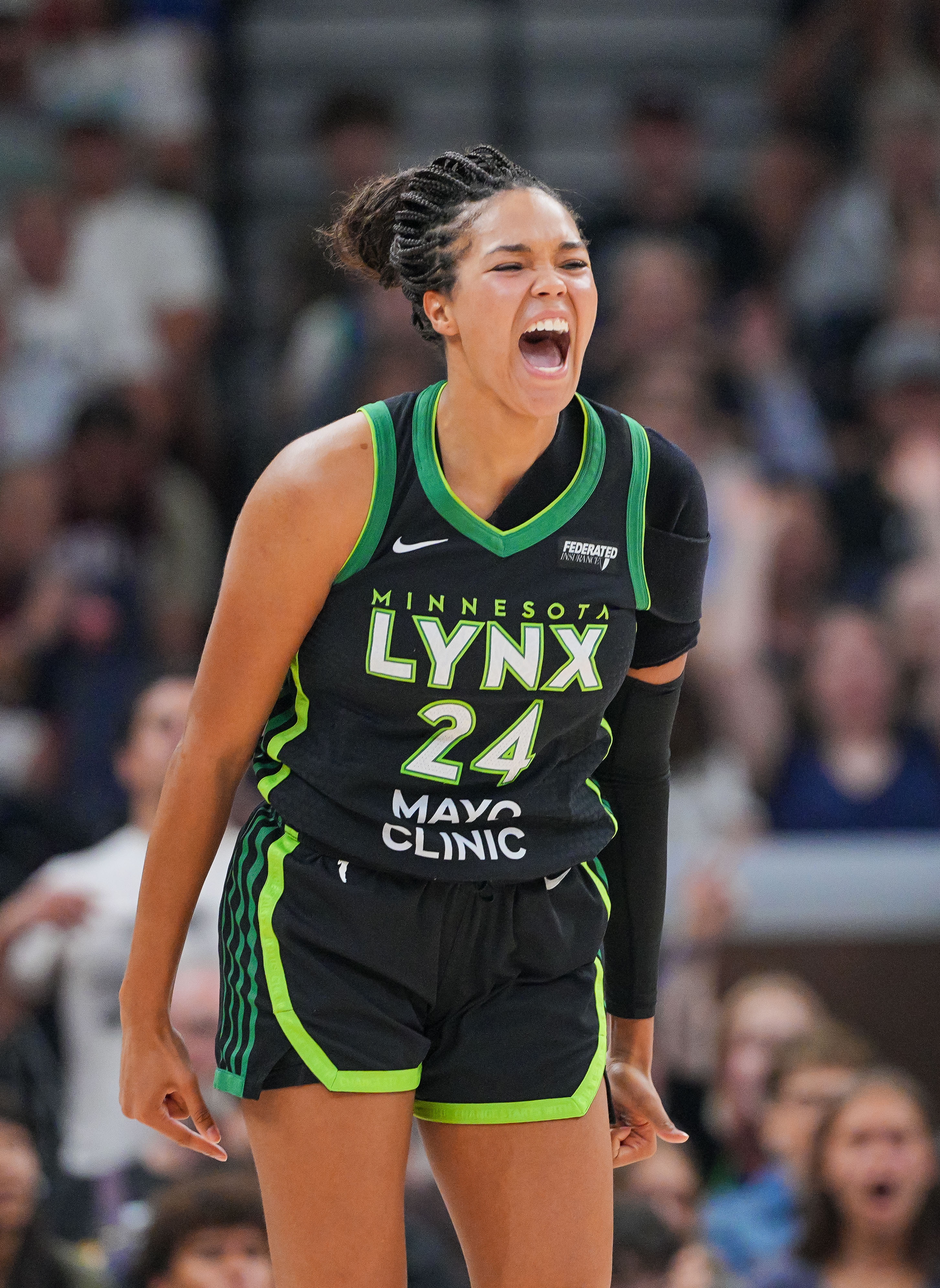 17分逆轉(zhuǎn)！新軍女武神絕殺不中結(jié)束首賽季 聯(lián)盟第一山貓率先晉級