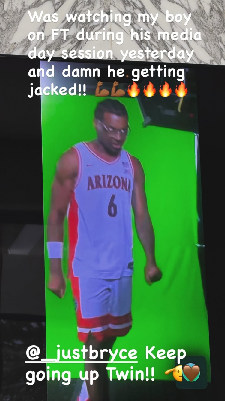 天賦異稟！詹姆斯曬布萊斯增肌照：靠 我兒子現(xiàn)在體格變這么壯了