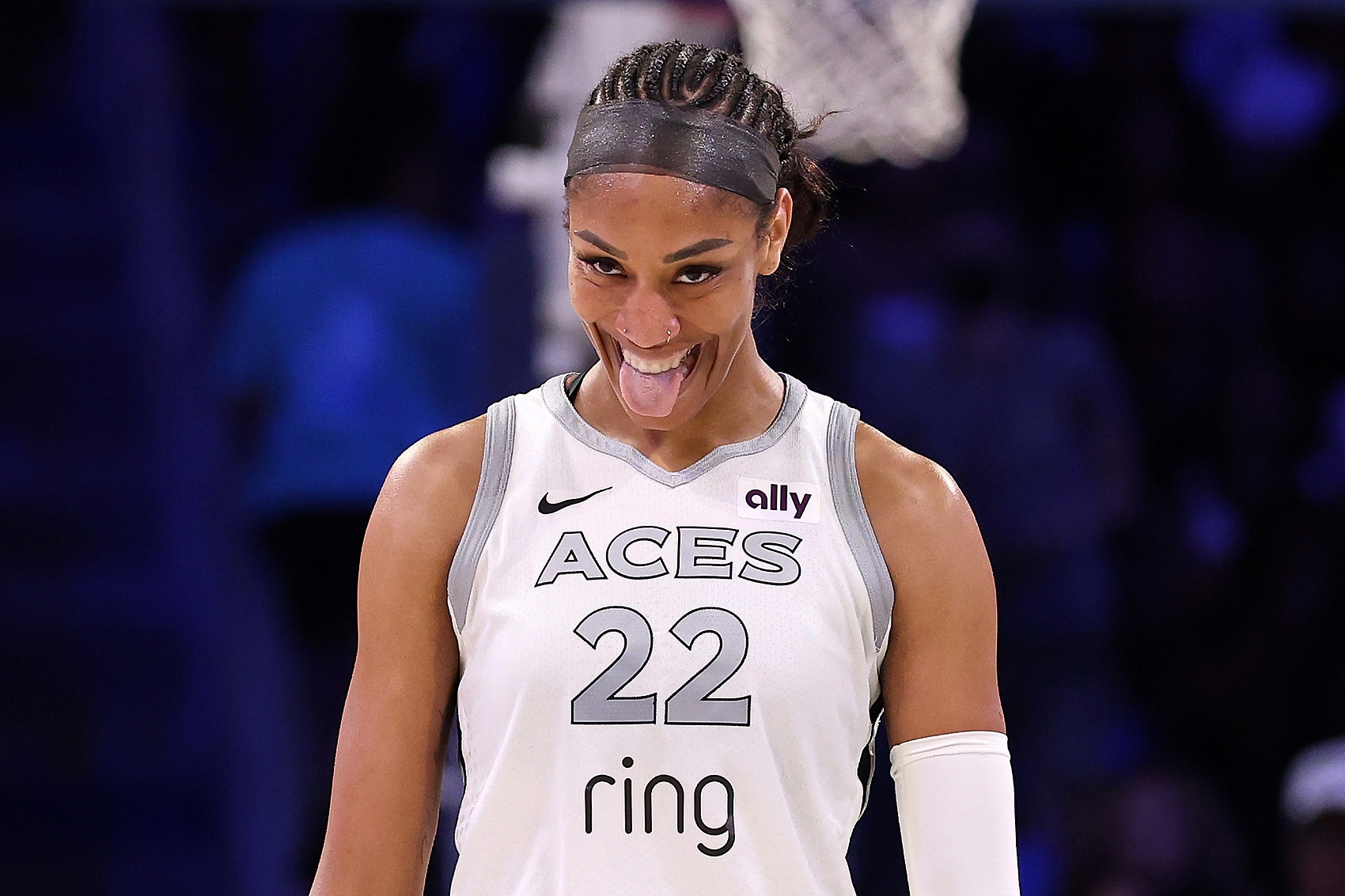 阿賈-威爾遜三獲DPOY并列WNBA歷史第三 僅次凱琴斯&福爾斯