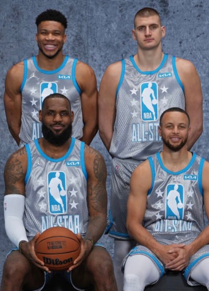 含金量超高??一圖4人合計砍下10冠&11個MVP&7個FMVP&48次全明星