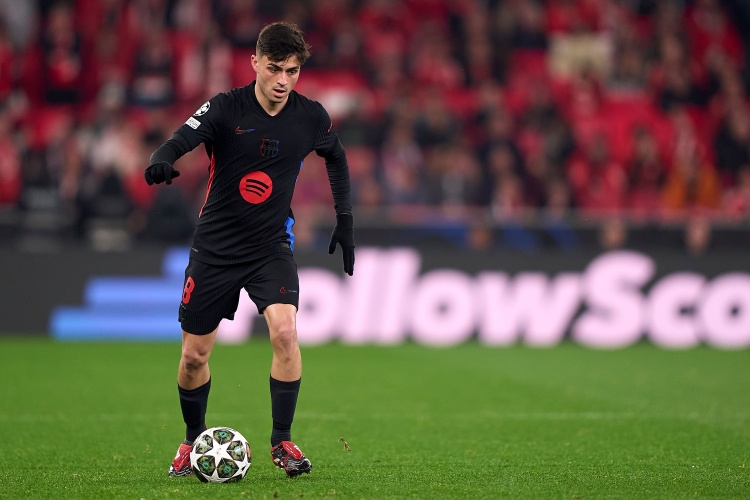 冰封圣詹姆斯公園！每體：佩德里德容傳球190次，紐卡共傳球205次