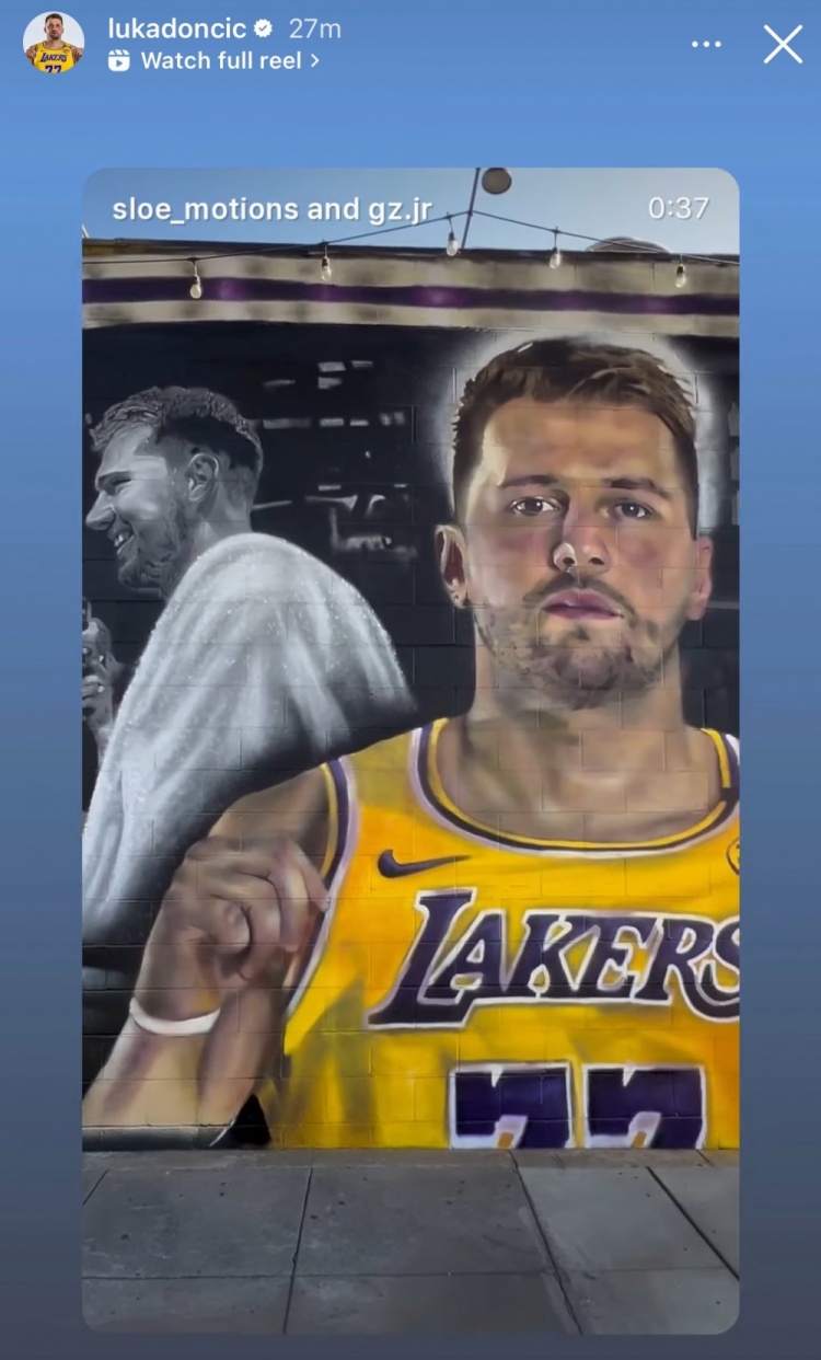 洛杉磯新的領(lǐng)軍人物！東契奇轉(zhuǎn)發(fā)洛杉磯當(dāng)?shù)仃P(guān)于他的最新壁畫