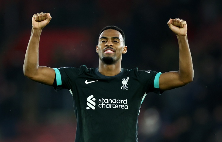 歐文：拜仁現(xiàn)在肯定懊悔不已，赫拉芬貝赫身價絕對超過1億鎊