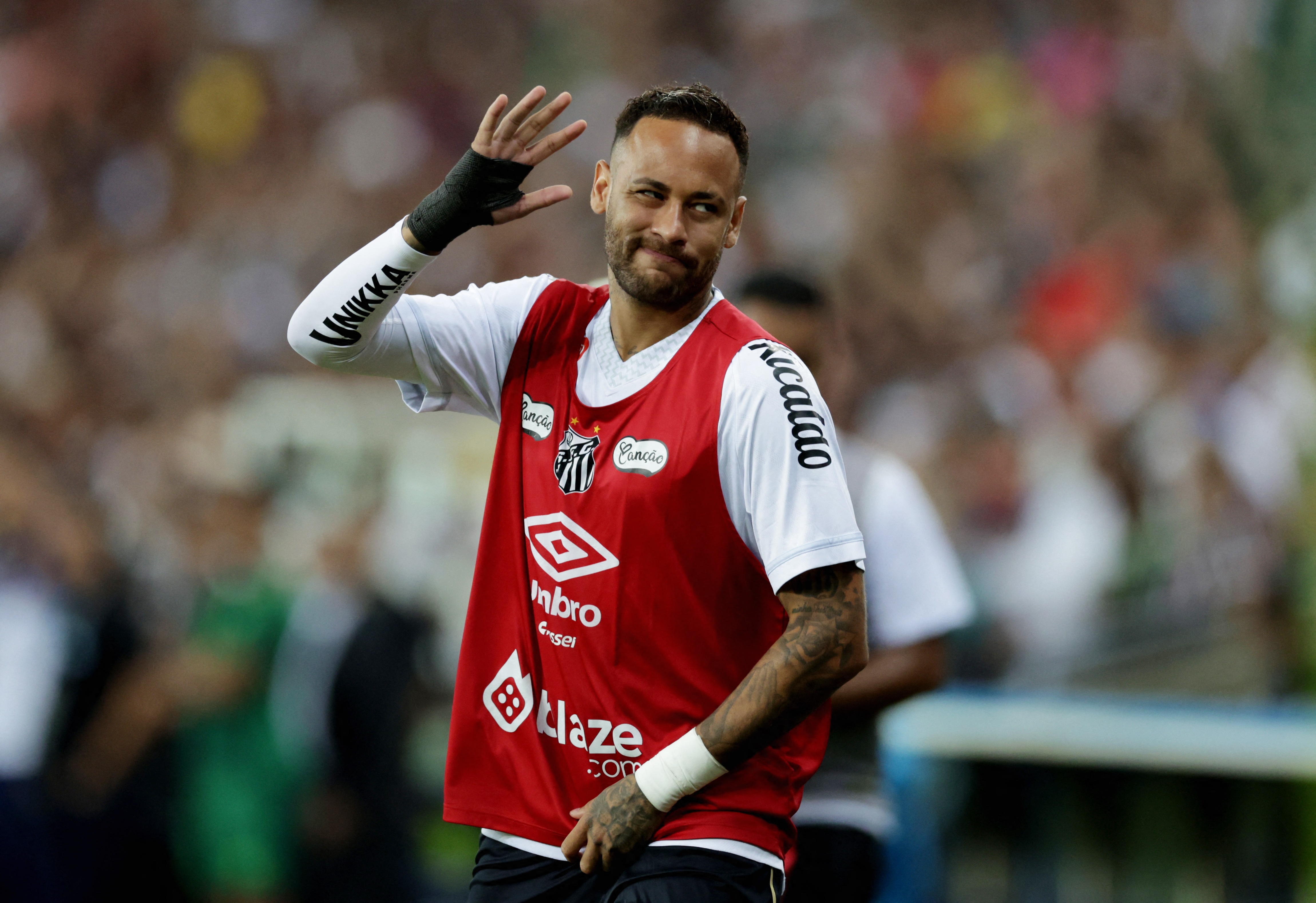 馬卡報(bào)：本賽季第三次肌肉受傷，內(nèi)馬爾至少缺陣四周時(shí)間