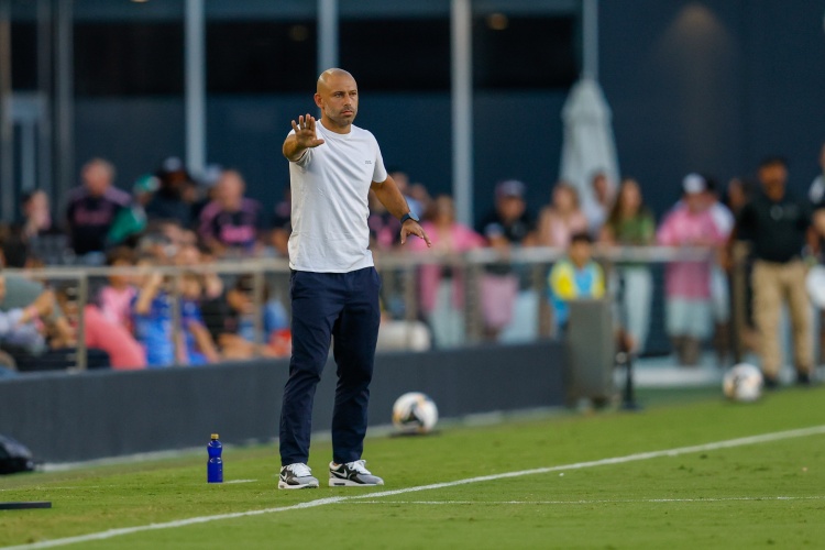 馬斯切拉諾：防守是我既擔(dān)憂又重點(diǎn)關(guān)注的問(wèn)題，必須改進(jìn)