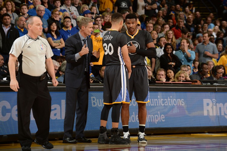 巴博薩談加盟勇士：科爾打電話讓我?guī)兔Ψ€(wěn)住球隊(duì) 我勸他別裁追夢(mèng)