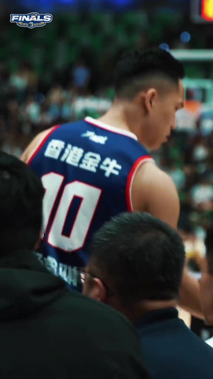 感謝各位球迷始終如一的熱愛(ài)與支持 你們是我們場(chǎng)上最強(qiáng)第六人！