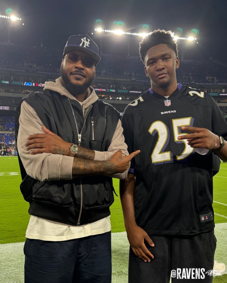 巴爾的摩出品！巴爾的摩烏鴉社媒曬安東尼&奎因主場觀戰(zhàn)照！