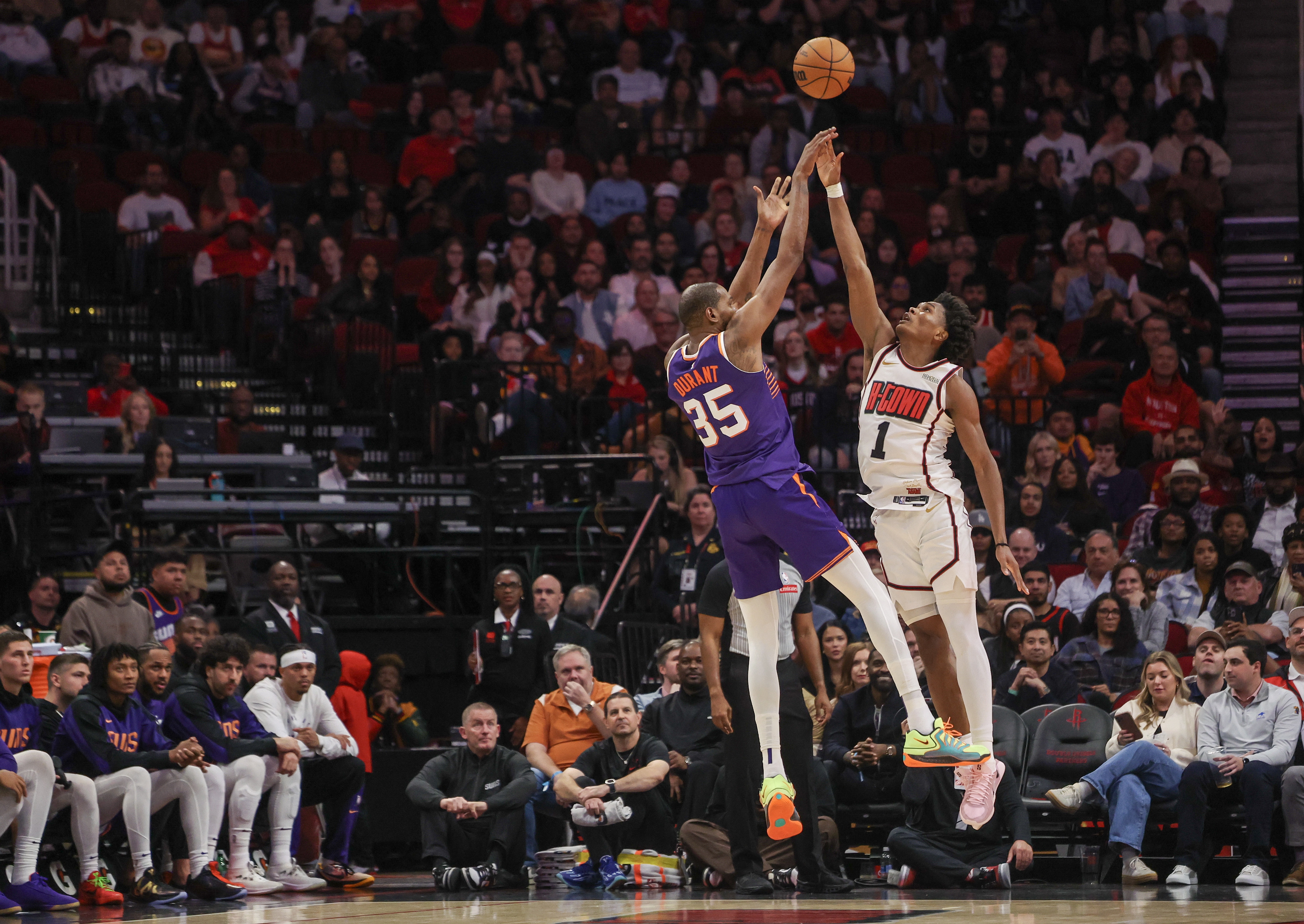 美記：范弗里特的受傷 可能會降低杜蘭特續(xù)約火箭的可能性