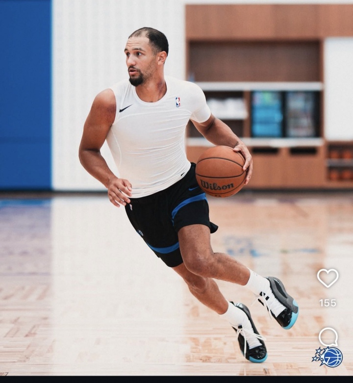 ??才24歲呢！薩格斯年紀(jì)輕輕就禿成這樣了？