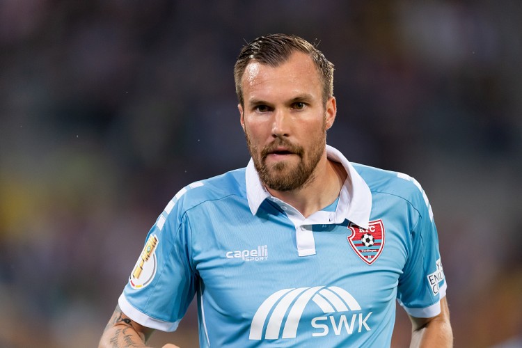 圖片報(bào)：7輪僅兩分，多特傳奇大十字被德國(guó)第六級(jí)別聯(lián)賽球隊(duì)解雇