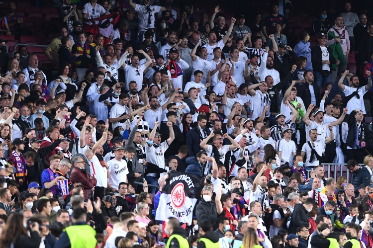 圖片報：那不勒斯11月份主場歐冠，但警方已禁止法蘭克福球迷購票