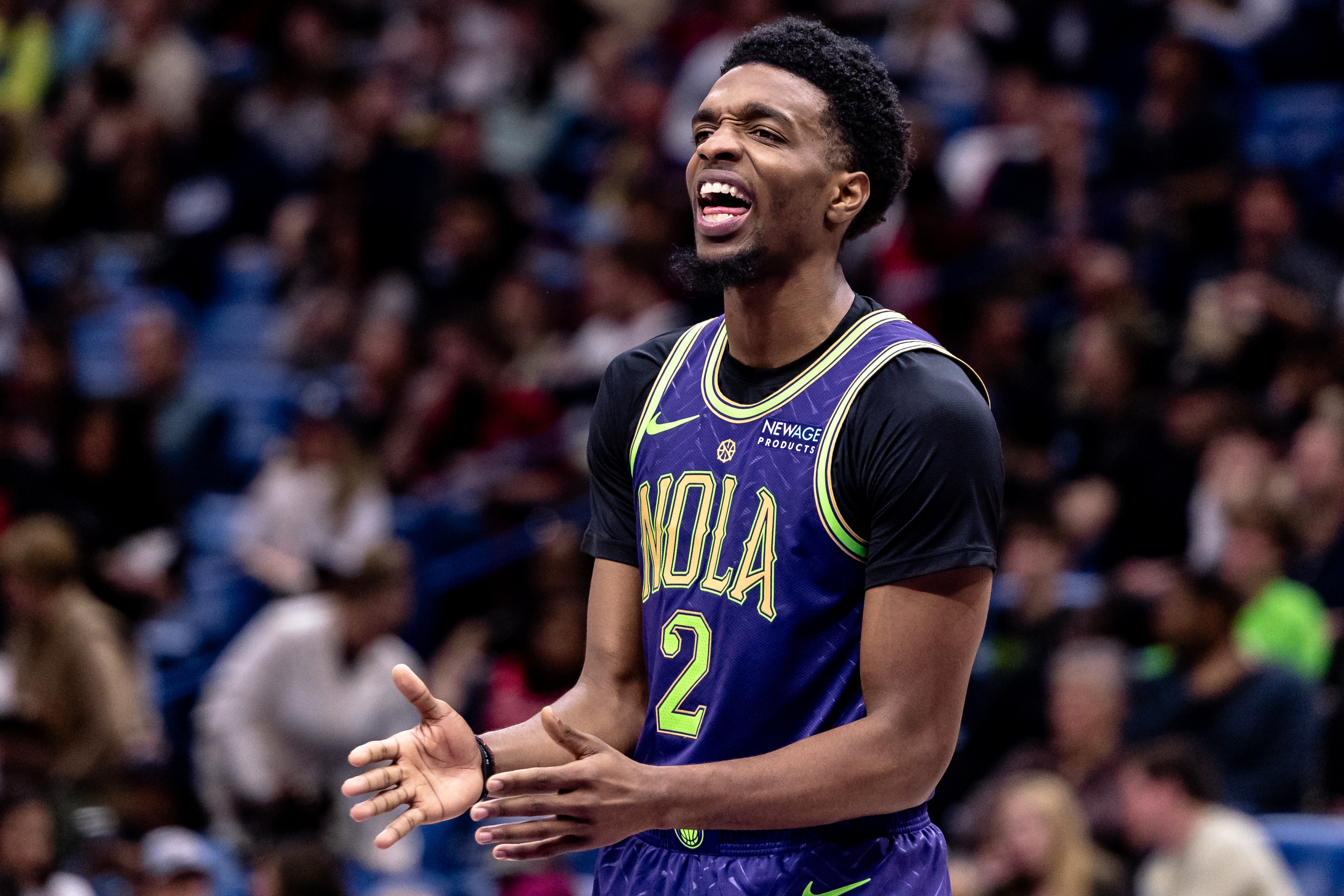 赫伯特-瓊斯：新合同不會改變我的著裝 只希望家人過得好