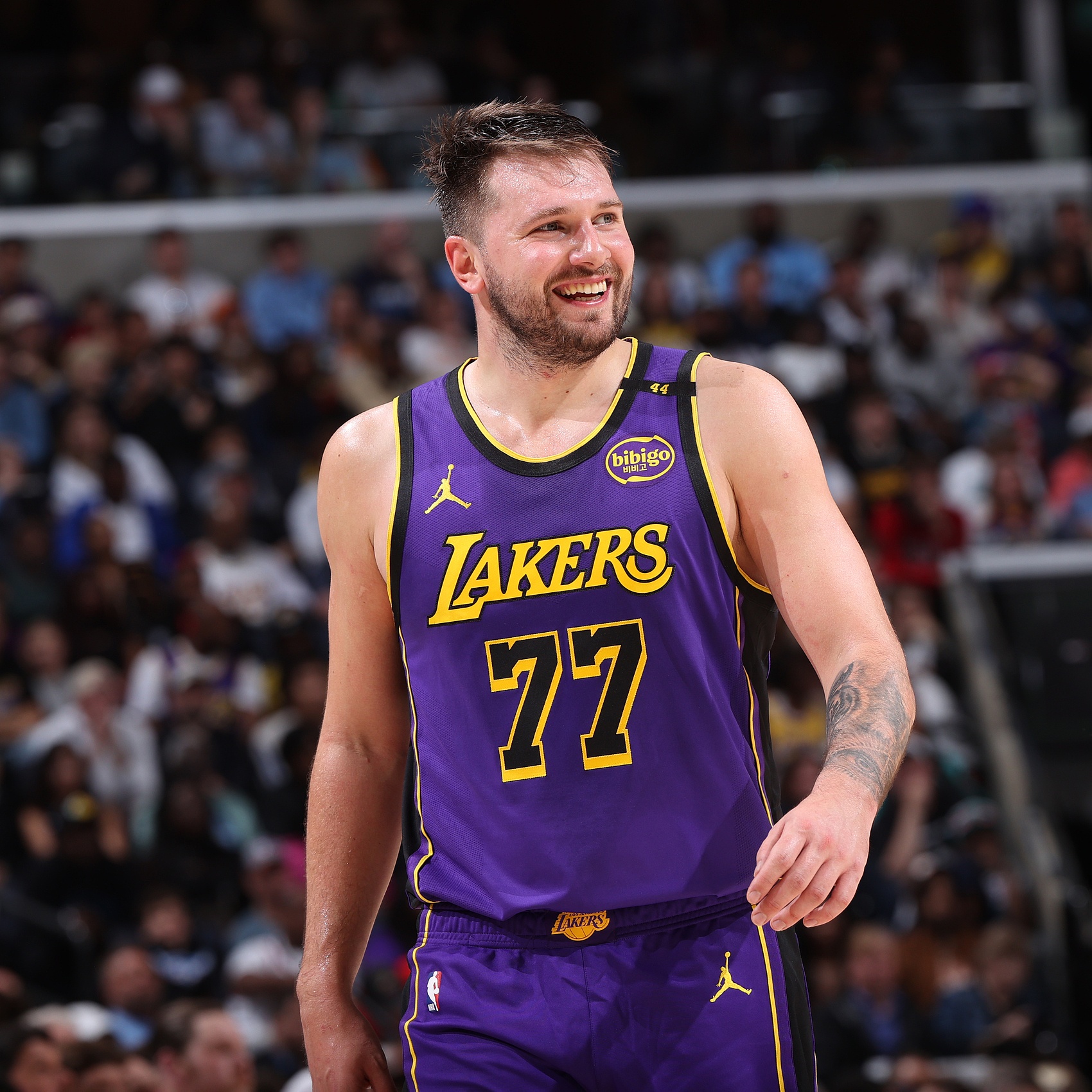 東契奇談?dòng)?xùn)練營(yíng)：和隊(duì)友一起訓(xùn)練是個(gè)開始 現(xiàn)在我會(huì)感覺自在得多