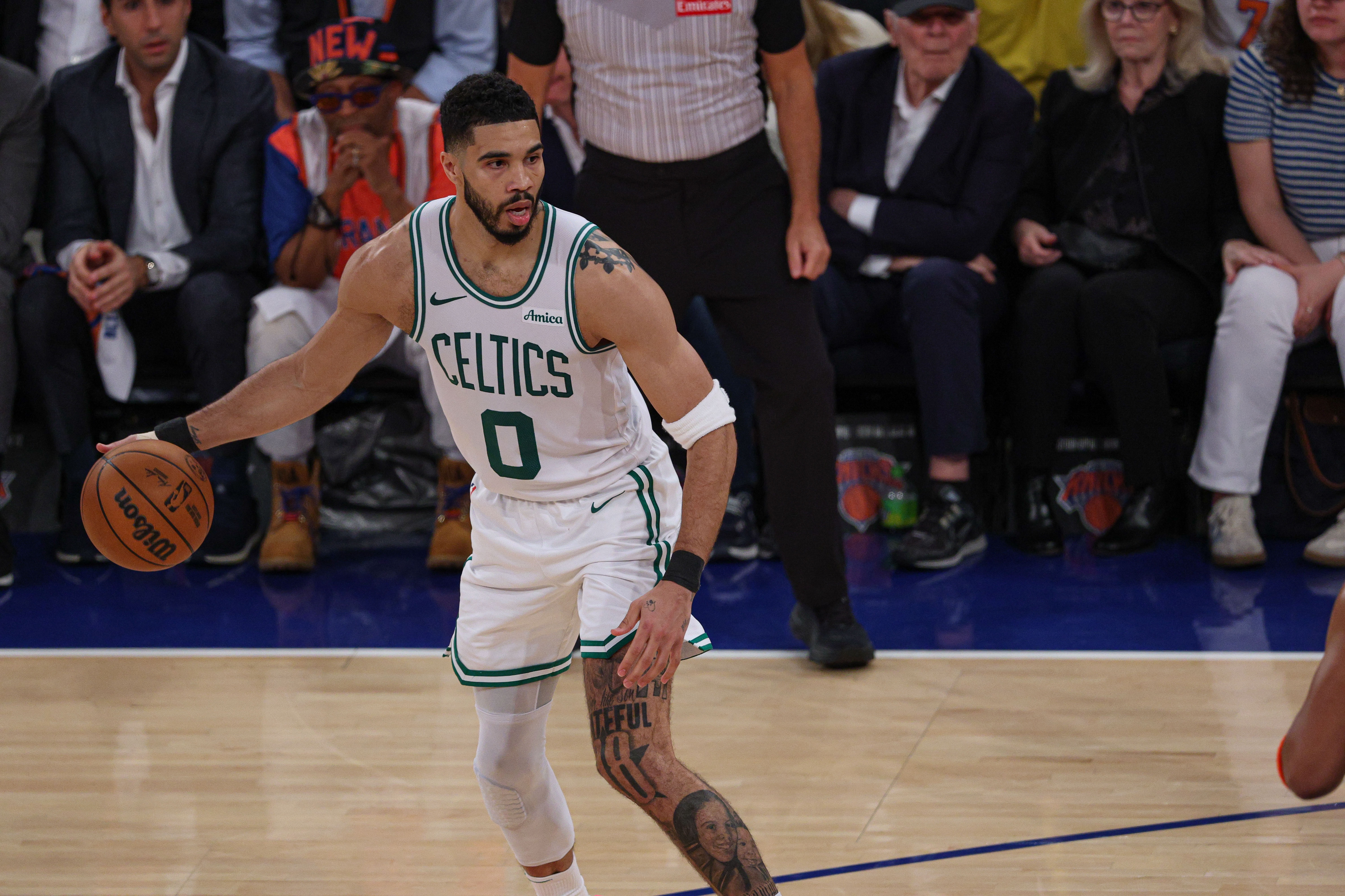 醫(yī)學(xué)博士：個(gè)人預(yù)測(cè)塔圖姆最快11月復(fù)出 慢的話可能要明年1月