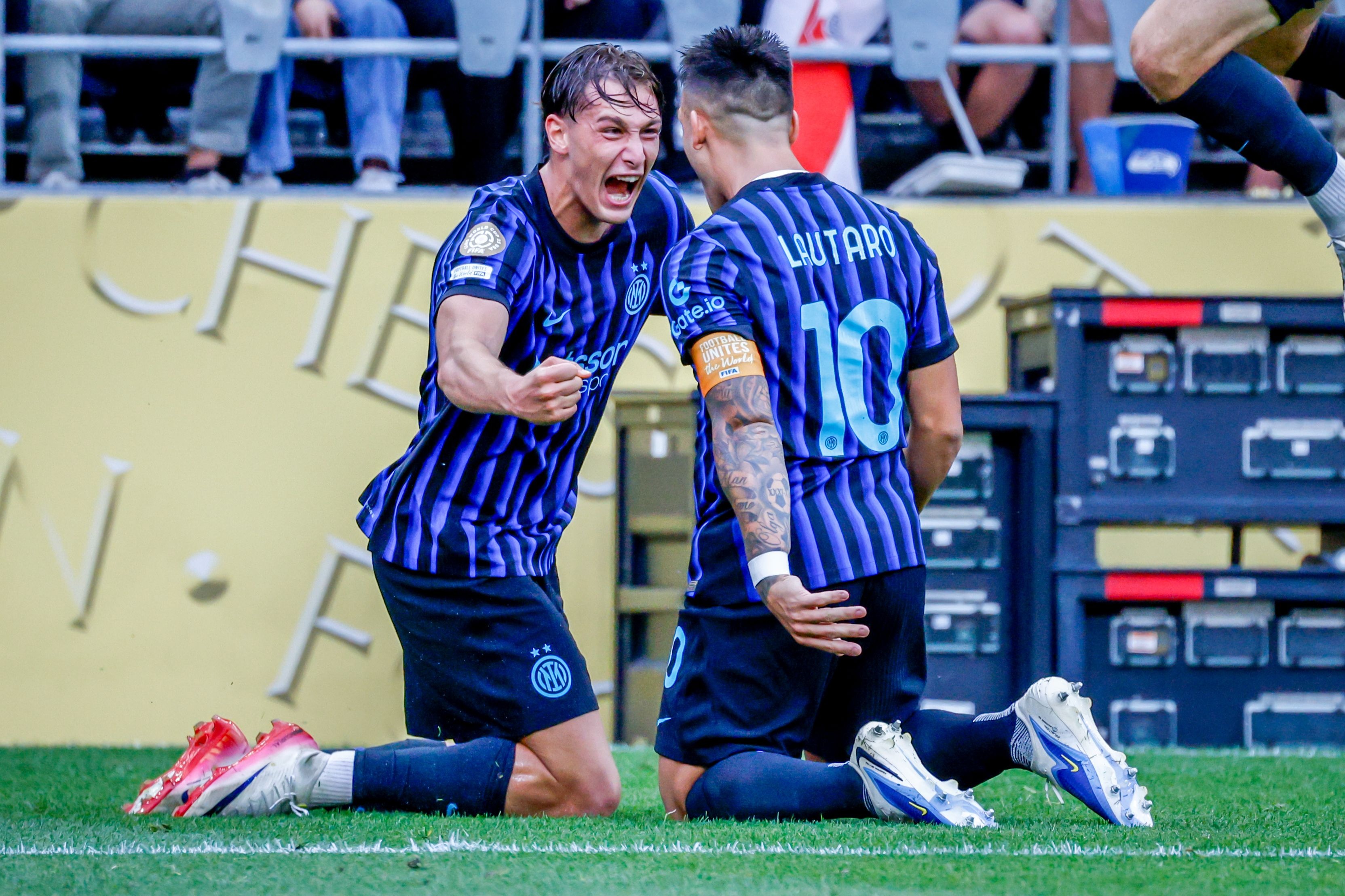 意媒：引進霍伊倫前，那不勒斯4500萬歐報價埃斯波西托被國米拒絕