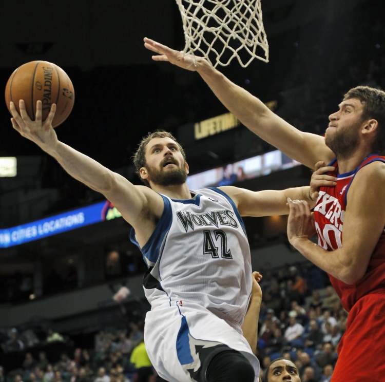 邁克爾-比斯利：凱文-樂福森林狼時(shí)期就是個(gè)猛獸 經(jīng)?？诚?0+20