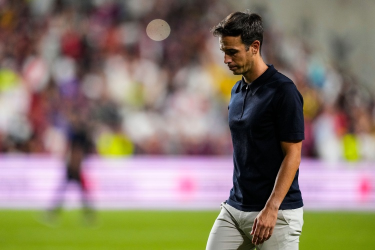 球員對判罰不滿？巴列卡諾主帥：我堅(jiān)持不評論裁判決定的原則