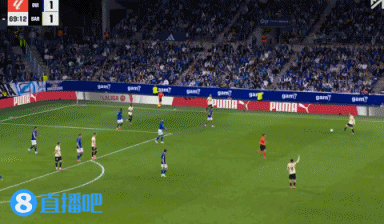 還得是萊萬！德容助攻，萊萬力壓拜利頭球破門巴薩2-1反超