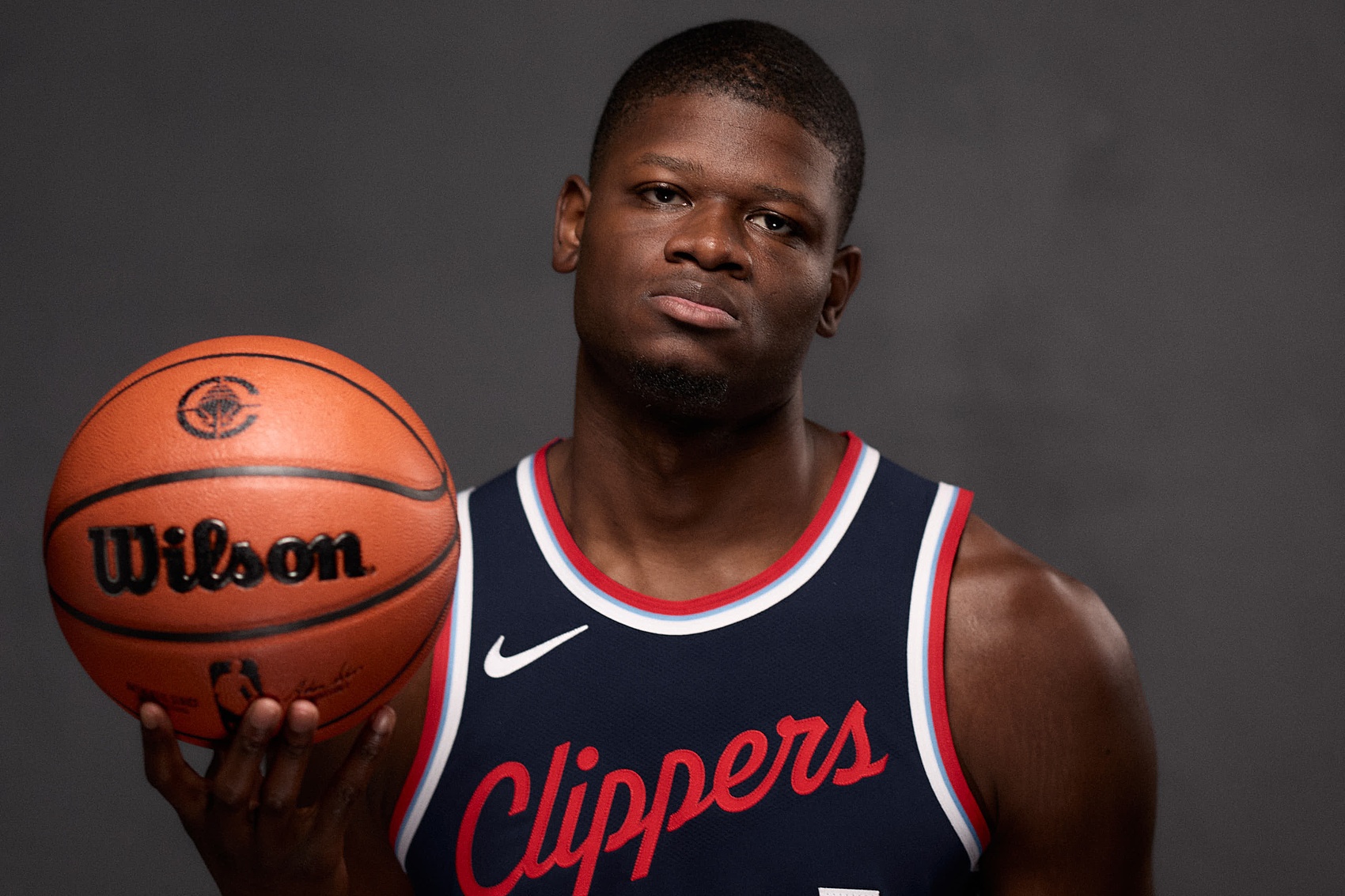 隊記：爵士通過發(fā)展聯(lián)盟下屬球隊與鵜鶘下屬球隊交易 獲得班巴