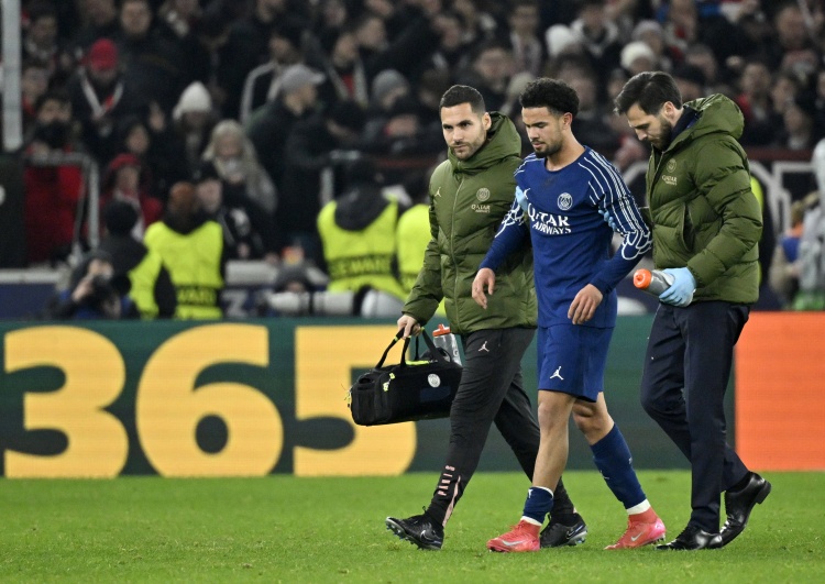 0球0助！法媒：小埃梅里面臨職業(yè)生涯的低谷，在巴黎已經(jīng)淪為替補(bǔ)