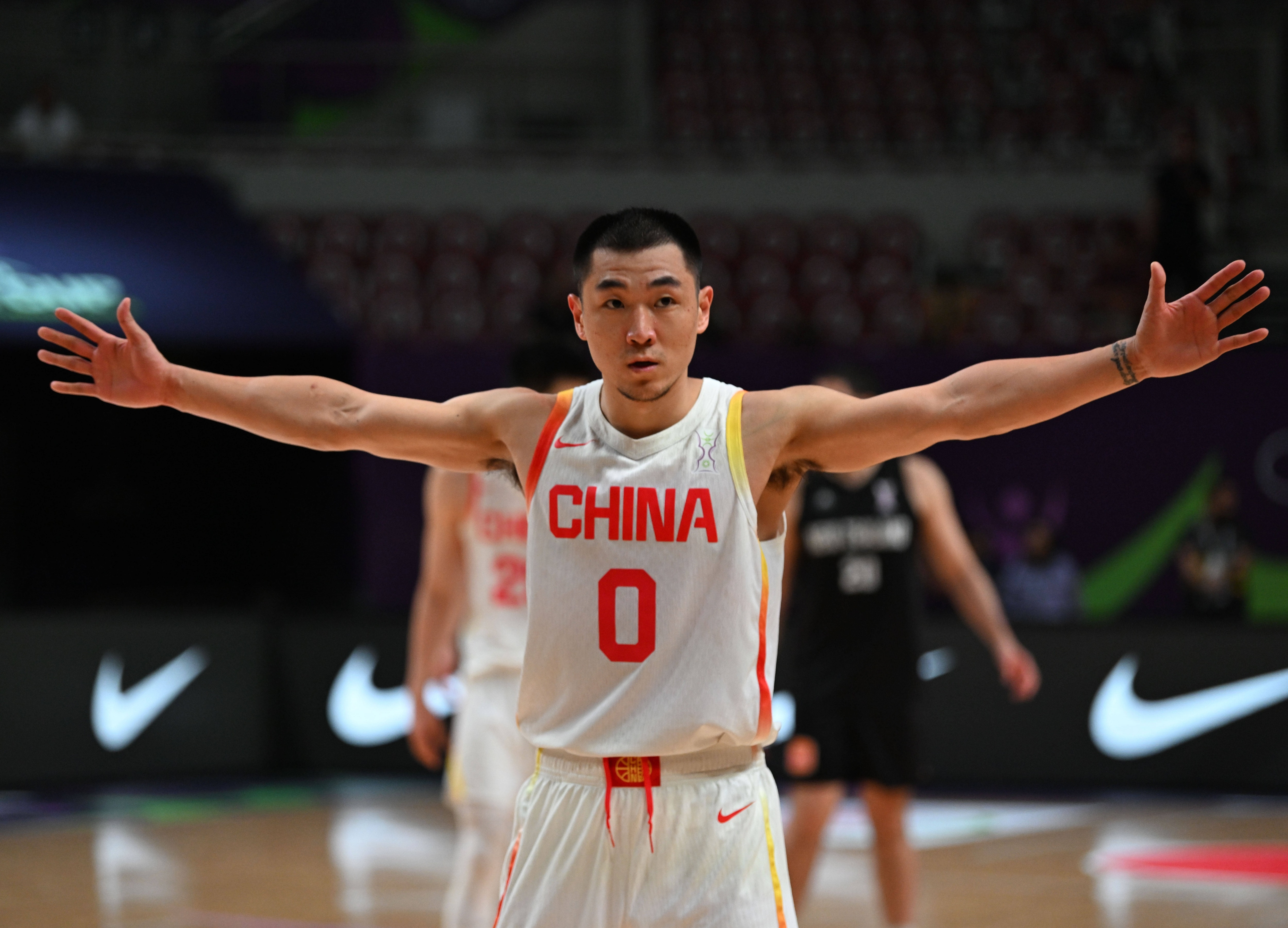 高詩(shī)巖：人心中的成見是座大山  改變不了成見 那就自己翻過這山