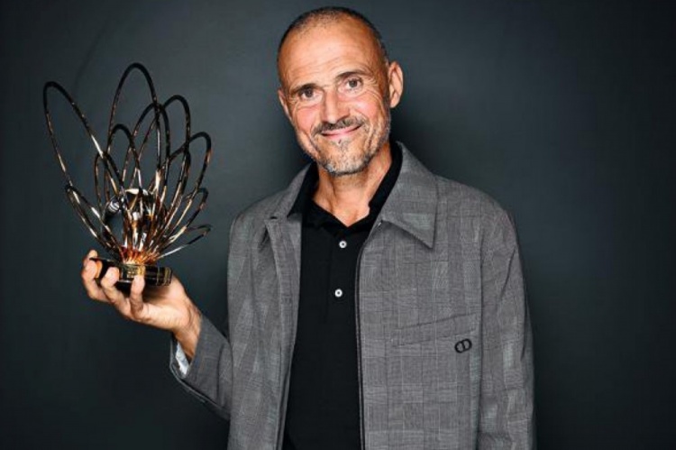 恩里克：我對妻子和孩子都很嚴(yán)格，所以你可以想象我對球員的要求