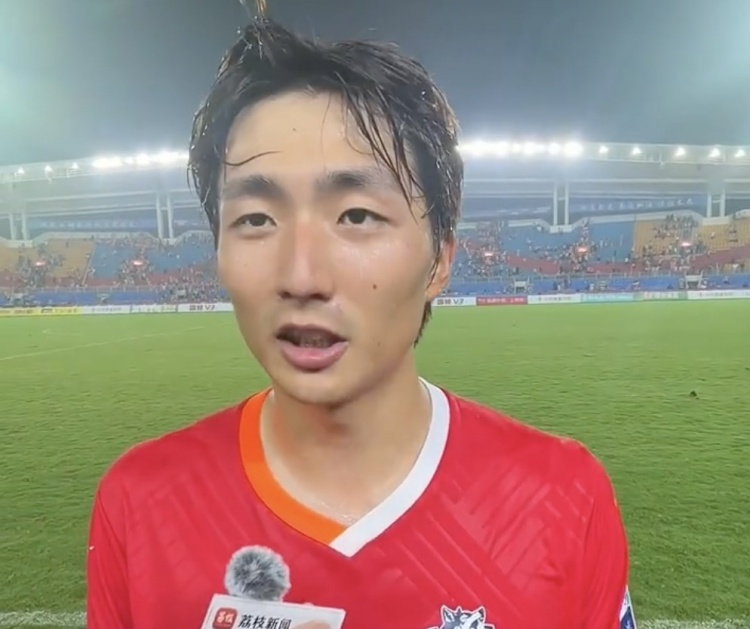 南通隊(duì)10勝2平位列蘇超常規(guī)賽第一，隊(duì)長(zhǎng)：我們的目標(biāo)就是冠軍