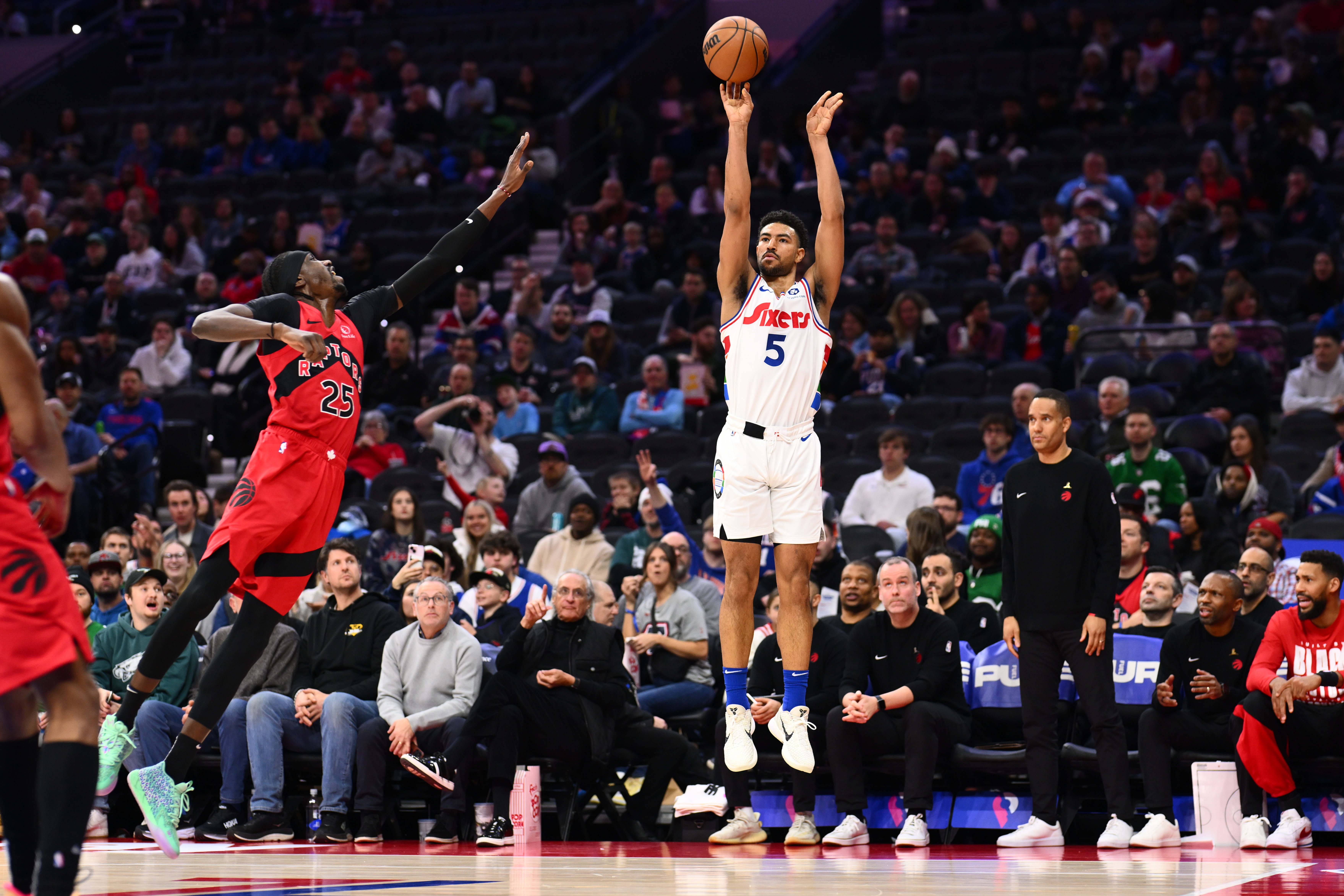 名記：76人想留格萊姆斯 但不想超二土 不想搭選秀權(quán)做交易騰空間