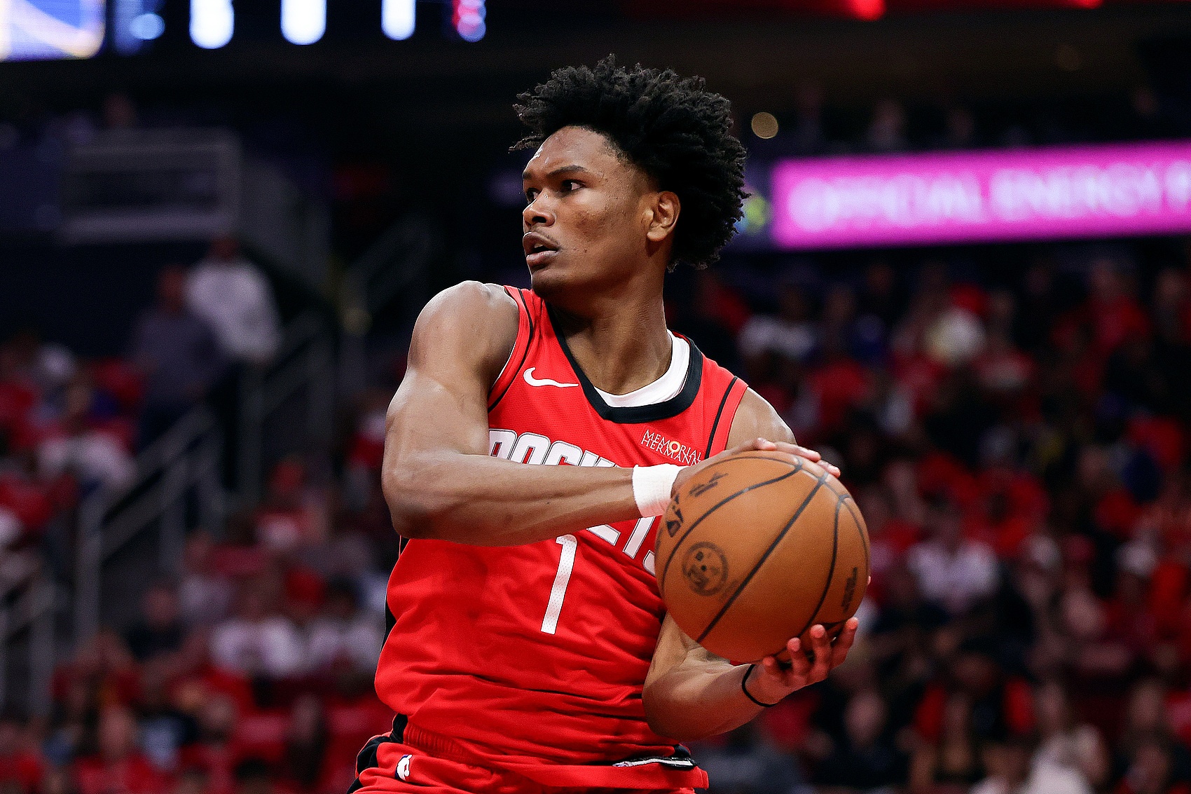 美記：阿門打控衛(wèi)時火箭每百回合比對手多拿10.7分 這方案可行