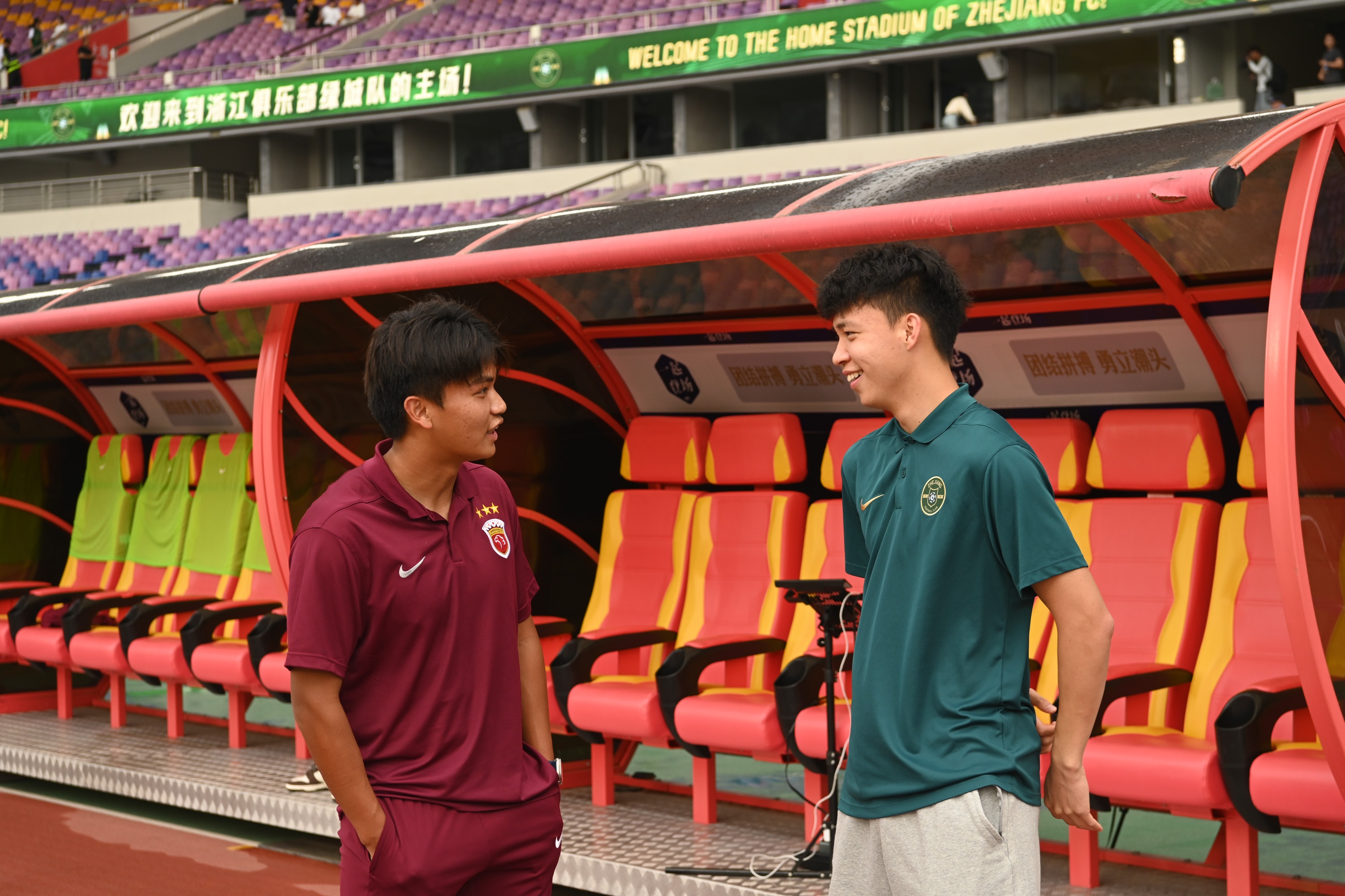 王鈺棟社媒慶祝絕平，回復(fù)蒯紀聞：兄弟6號見，還能做你室友嗎