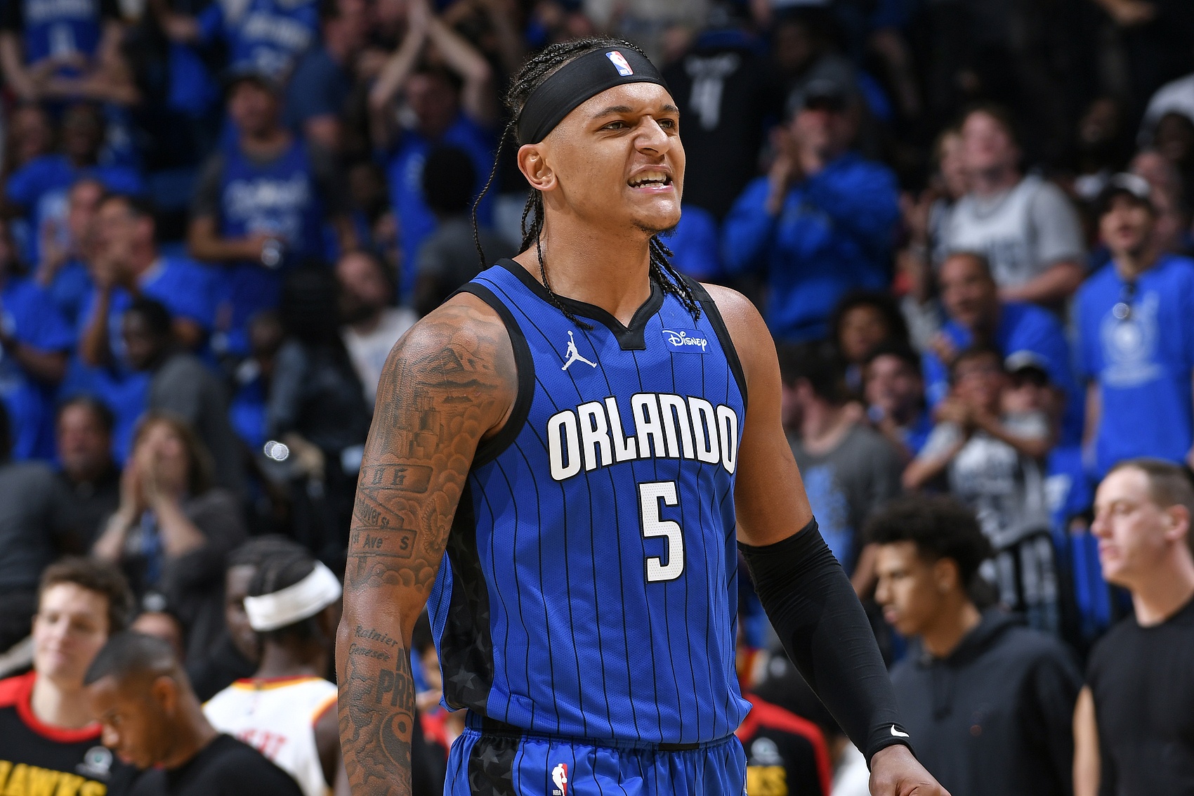 貝恩：作為狀元秀 班凱羅本可專注數(shù)據(jù)&全明星投票 但他只想贏球