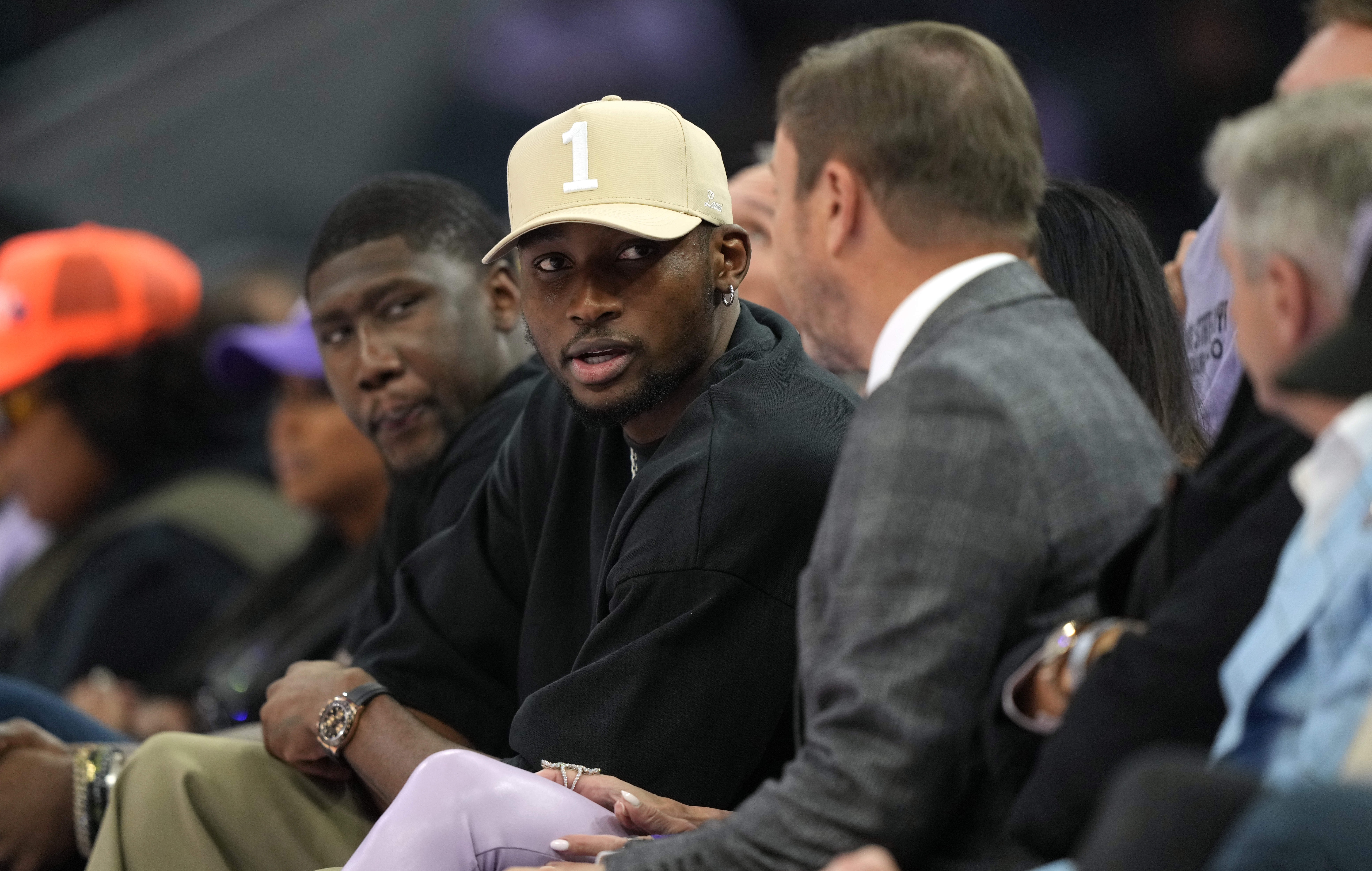 是誰在背后攪弄風云“防”住了勇士 他坑完奧拉迪波再坑庫明加？