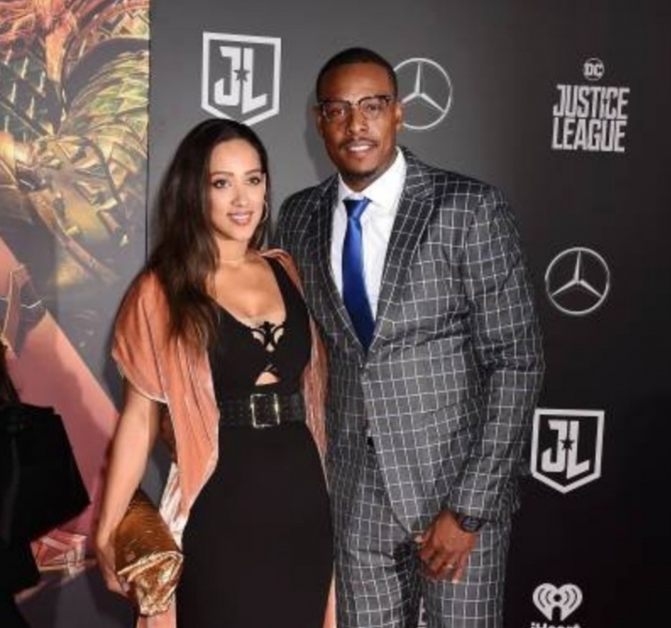 皮爾斯：我和前妻主要就聊孩子和一些重要決定 沒(méi)啥別的可說(shuō)