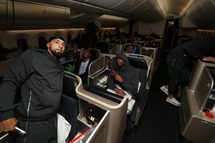 鵜鶘隊(duì)啟程飛往澳大利亞！季前賽對陣兩支NBL球隊(duì)