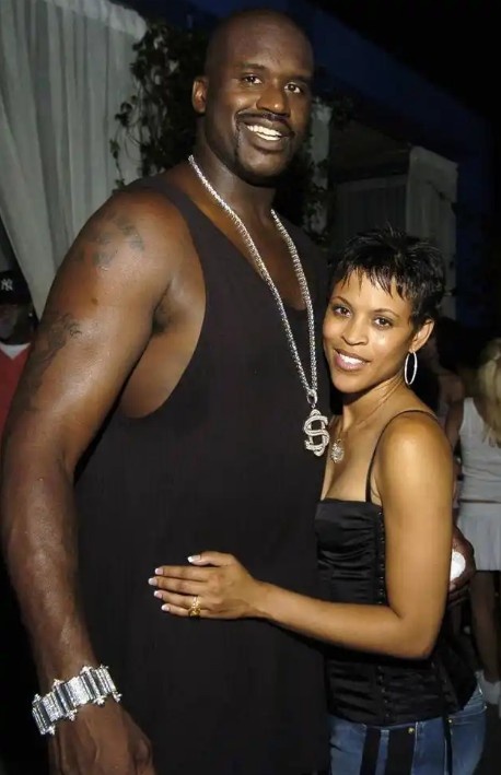 精辟！奧胖此前參加節(jié)目談?chuàng)衽紭?biāo)準(zhǔn)：知道如何做飯&打掃衛(wèi)生&閉嘴