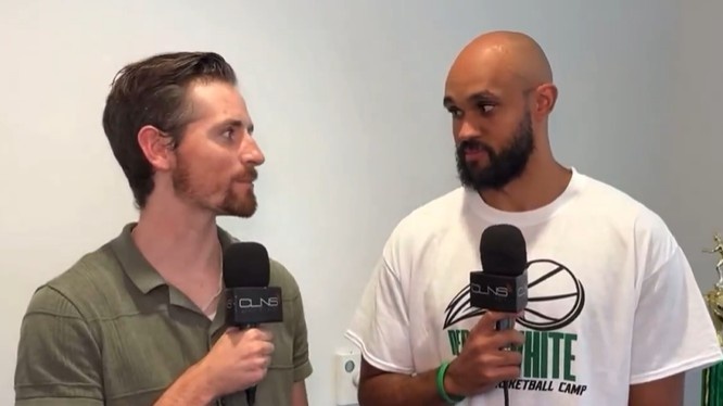 再見(jiàn)就是對(duì)手！懷特：看到霍福德離開(kāi)很難過(guò) 但祝他好運(yùn)