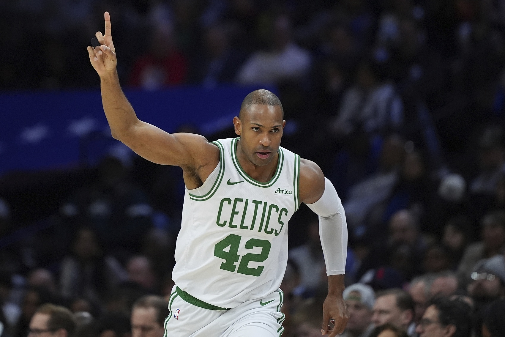 媒體人：沒霍福德就沒有凱爾特人第18冠 真希望綠軍退役他的球衣