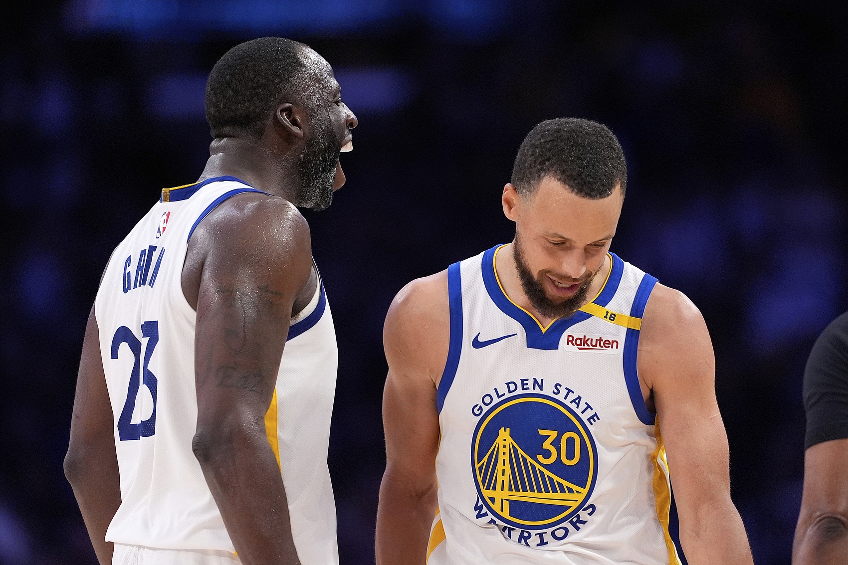 媒體人：籃球本身就是一項巨人運動 投射能力強(qiáng)的大個比小個吃香