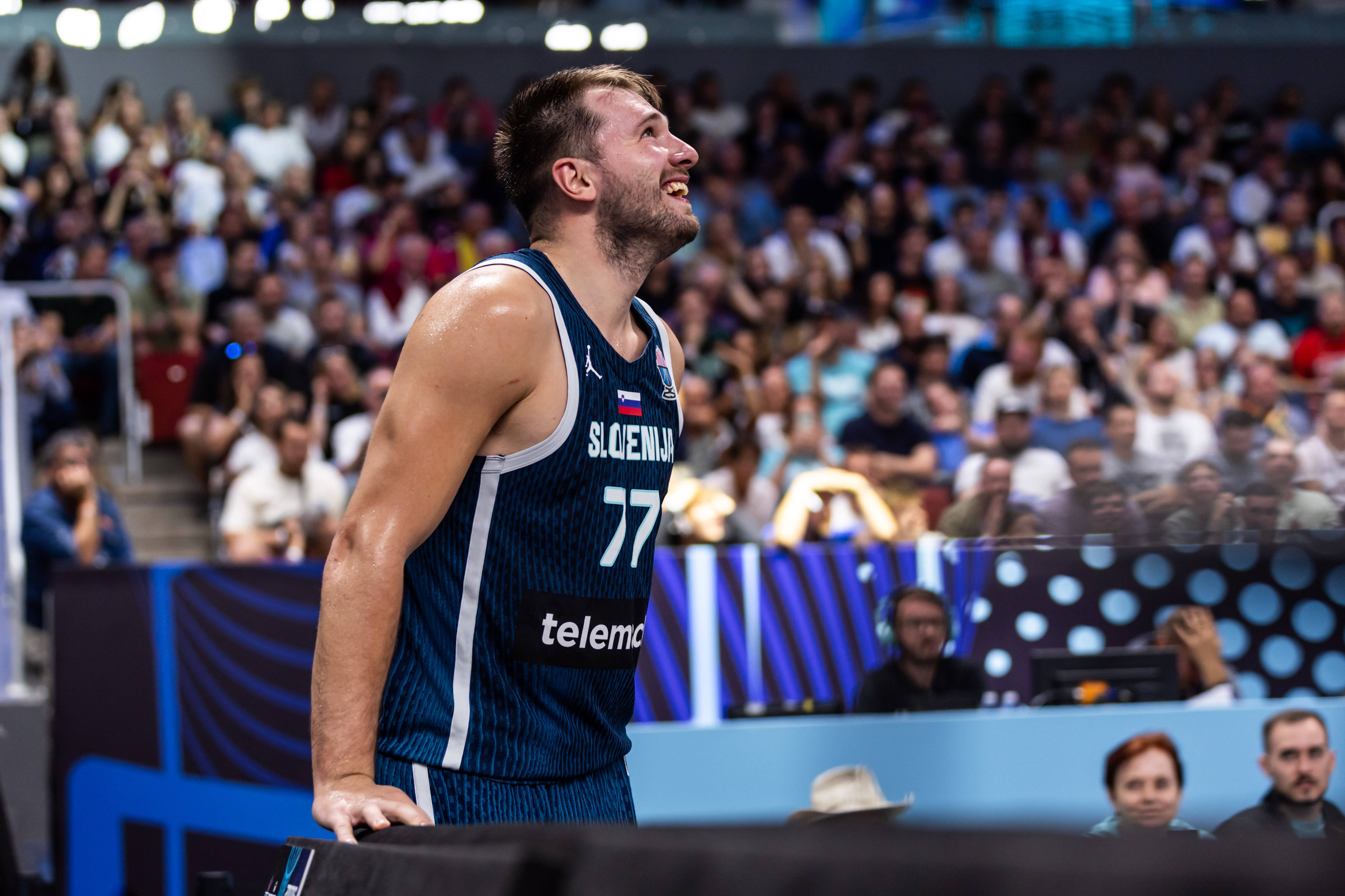 國家隊隊友：東契奇渴望勝利會把每件事做到極致 我們盡全力幫他