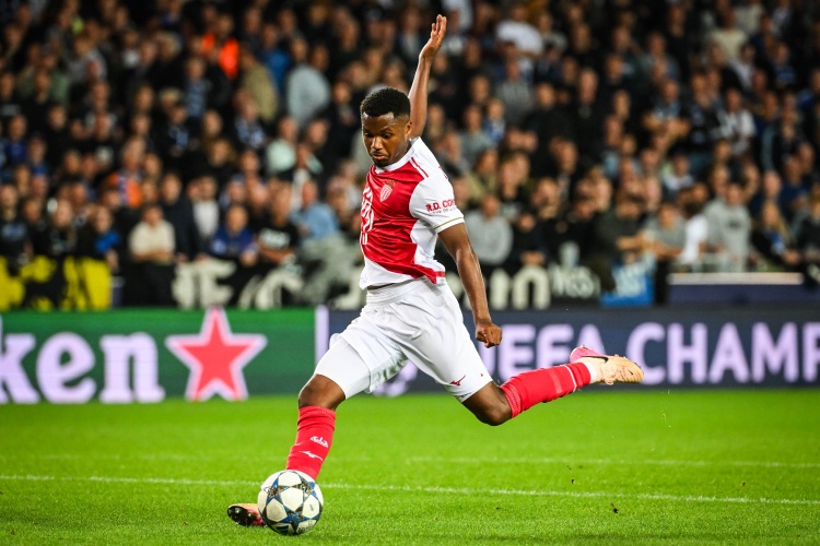 3場4球！世體：22歲法蒂狀態(tài)火熱，歐冠對曼城能否發(fā)揮是看點(diǎn)