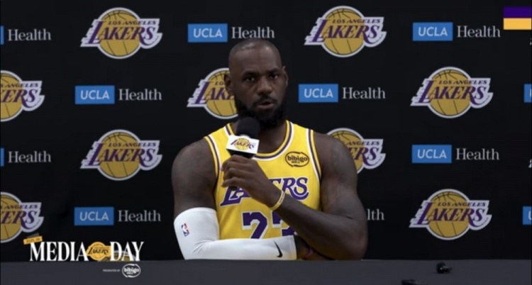 詹姆斯：我想每晚都盡力做到最好 告訴自己要珍惜剩余的比賽機(jī)會(huì)