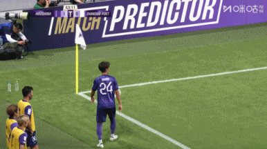 差點(diǎn)0-2！加藤陸次樹(shù)近在咫尺的射門(mén)中橫梁，海港逃過(guò)一劫