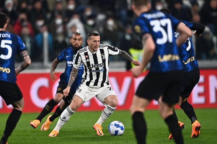 貝斯基：C羅做到了梅西沒做到的事，他改變了足球，梅西則像是神