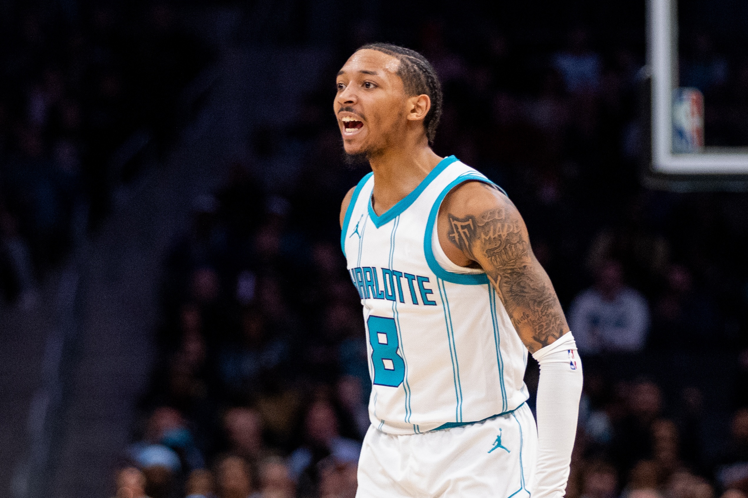 射手來了！湖人與小尼克-史密斯簽下一份雙向合同