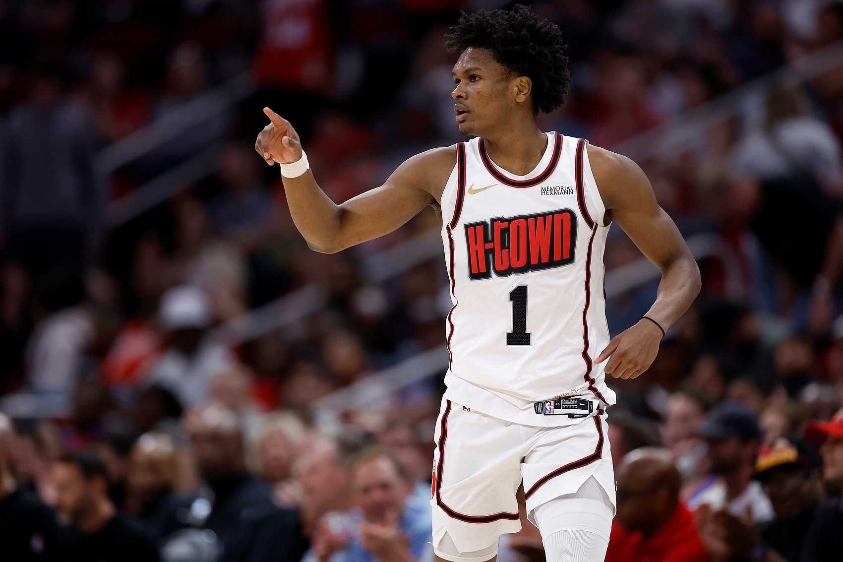 杜蘭特花式稱贊阿門：他的運動天賦使用方式也是前所未見