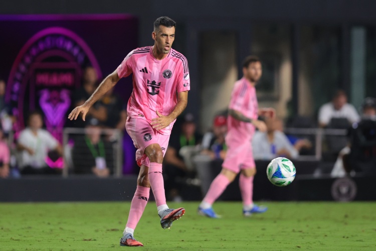 布斯克茨談退役：經(jīng)過深思熟慮的決定，我的足球故事也將到此為止