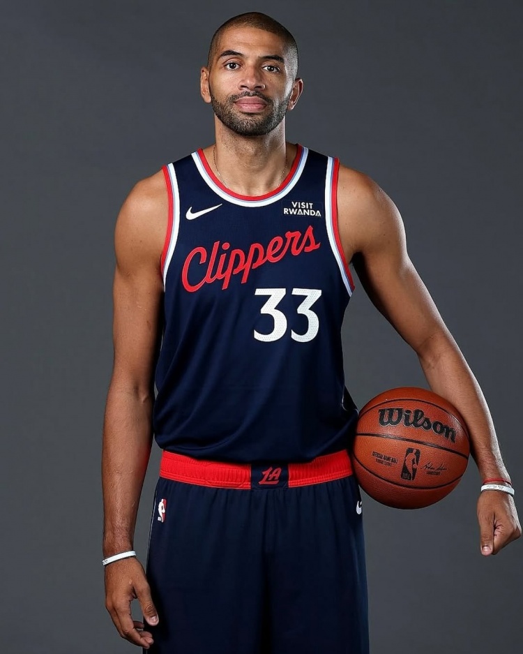 還有油！巴圖姆曬定妝照：開啟生涯第18個賽季