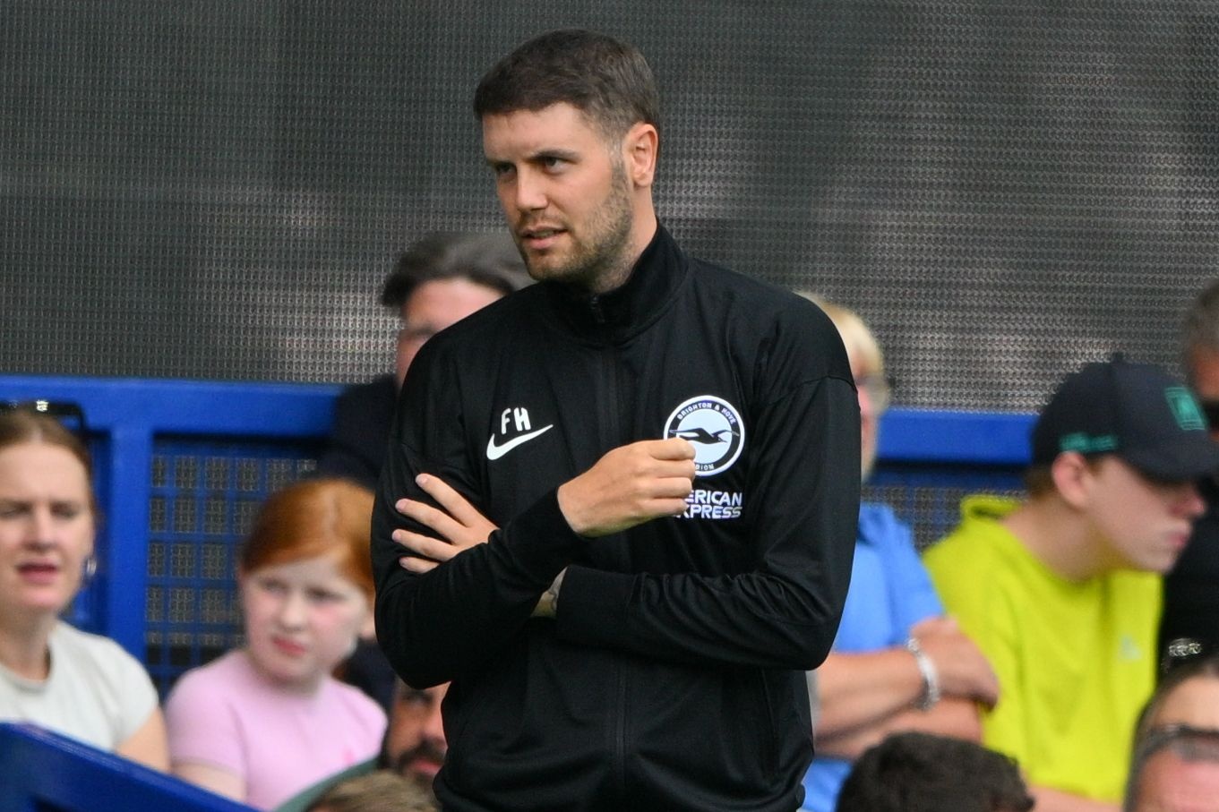 布萊頓主帥談曼聯(lián)傳聞：我很尊重阿莫林，現(xiàn)在不該談這個